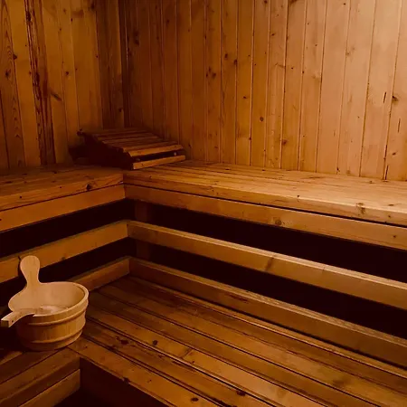 Miodowy Sauna דירה